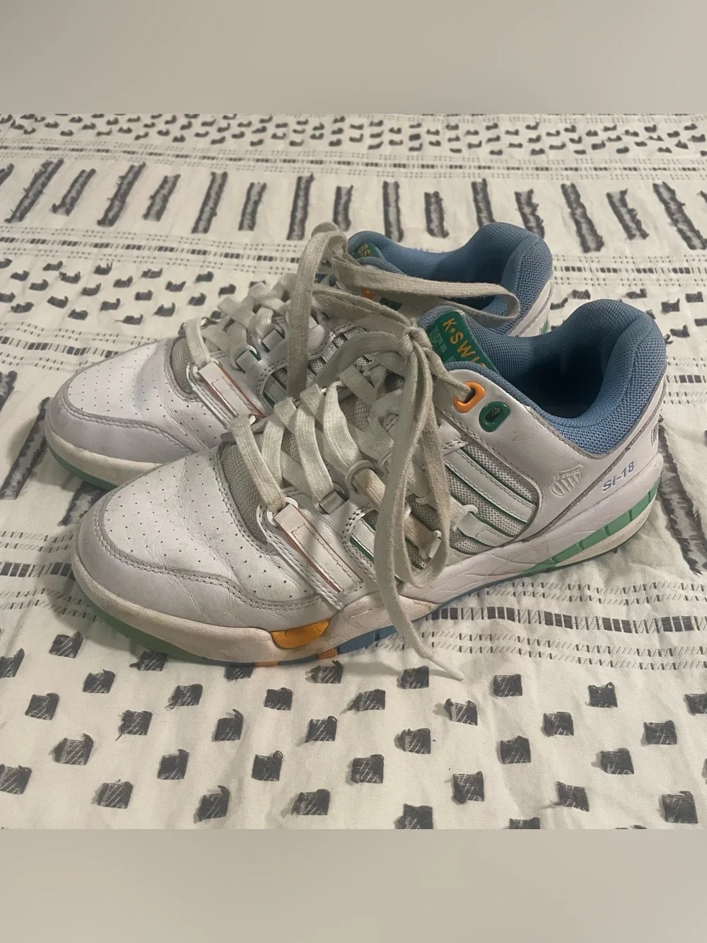 K-Swiss Si-18 White Sneaker Women’s 8.5